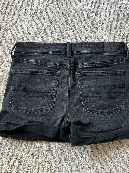 American Eagle Black Midi Jean Shorts! - Picture 5 of 5